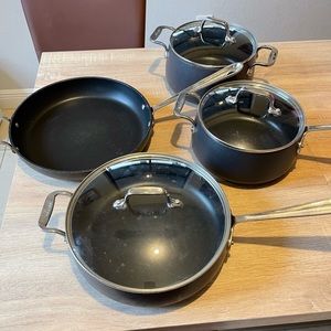 All Clad Pots & 1 frying pan GUC